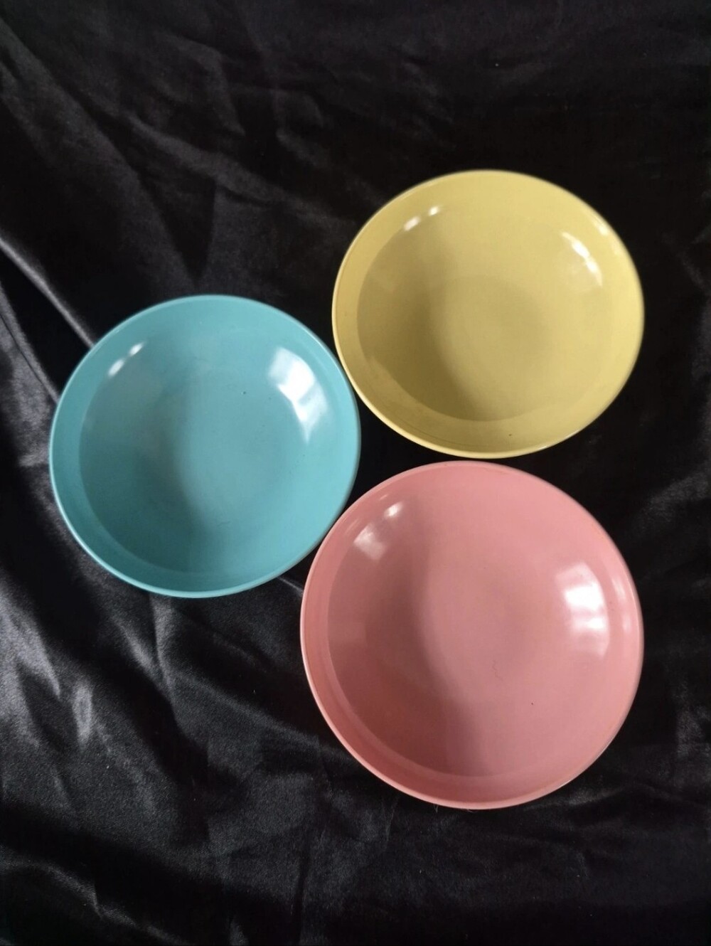 Vintage 1950-1960 Grant Crest Melmac saucer/small bowl Retro pastel kitchen
